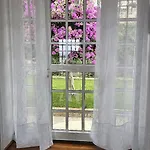 Cool 4-bedroom With Sea Views וילה