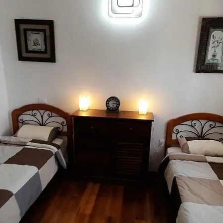 Villa Cool 4-bedroom With Sea Views *