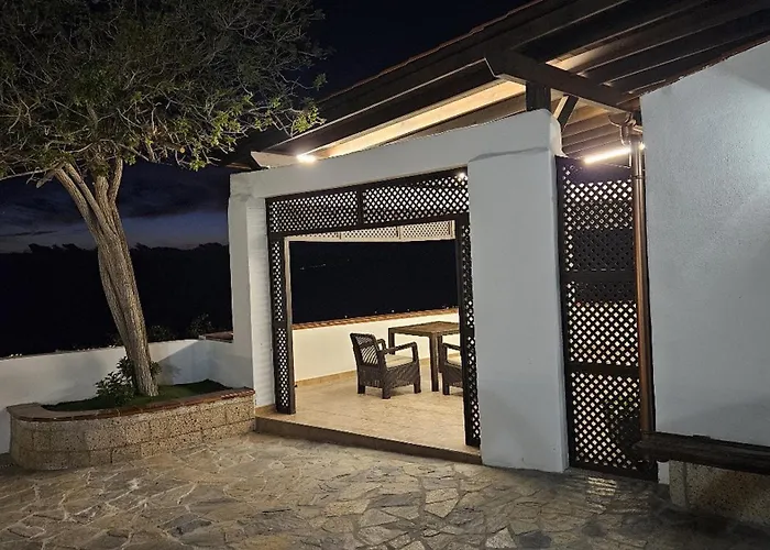 Villa Cool 4-bedroom With Sea Views *