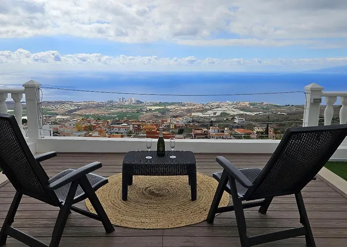 Villa Cool 4-bedroom With Sea Views *